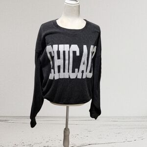 Vici Dolls Chicago Gray Oversized Ribbed Sweatshirt. Size M